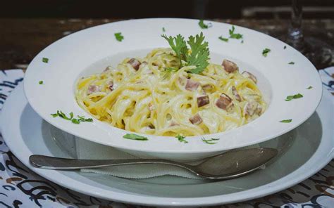 Butta La Pasta In 10 Minuti Ti Faccio Preparare Una Finta Carbonara