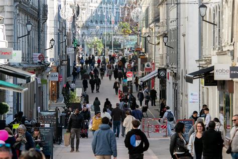 Hausse des décès en 2022 dans les Pyrénées Atlantiques selon lInsee