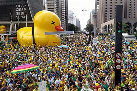 Por Onde Andam Os Manifestantes Vestidos De Verde E Pol Tica