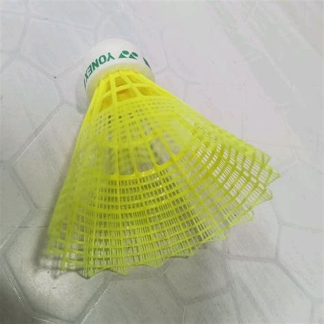 White Yellow Base Rubber Yonex Mavis 350 Badminton Shuttlecock 10