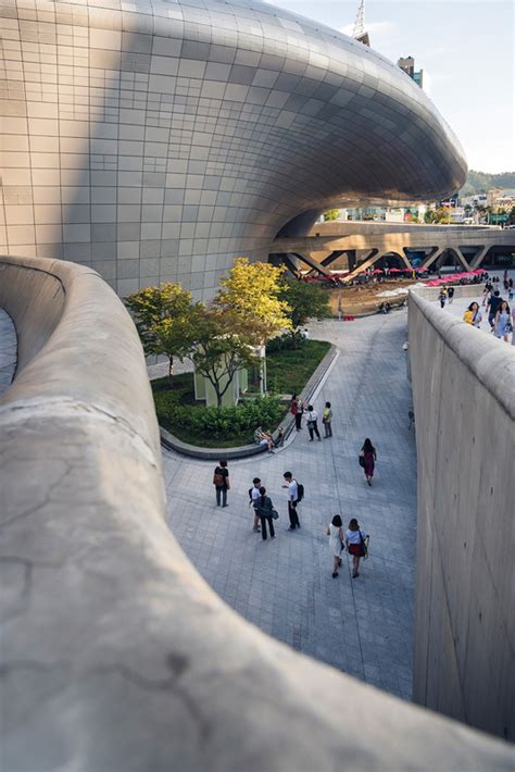 Dongdaemun Design Plaza - Arkitektuel