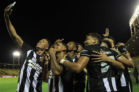 Botafogo vence a Portuguesa e avança à final da Taça Rio 2023