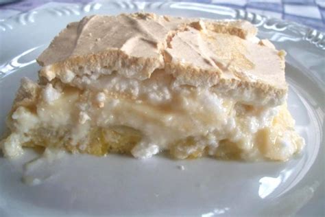 Torta De Banana Creme E Suspiro T O F Cil De Fazer E Econ Mica