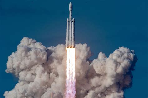 SpaceX's Falcon Heavy celebrates 5th anniversary of debut launch | Space