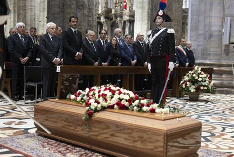 Photo Sergio Mattarella Obs Ques De Silvio Berlusconi Au Duomo