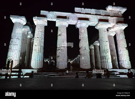 Greek Temple In Selinunte By Night Stock Photo Alamy