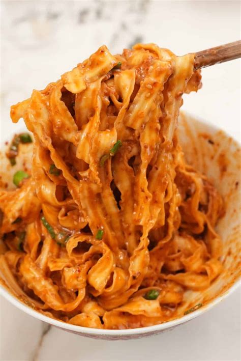 Korean Spicy Gochujang Noodles - 10 Min! (VIDEO) - CJ Eats Recipes