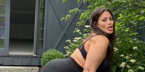 Pregnant Ashley Graham Twerks In Lingerie For A Self Love TikTok