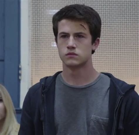 Dylan Minnette As Clay Jensen In 13 Reasons Why Clay 13 Reasons Why