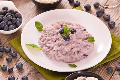 Risotto Ai Mirtilli La Ricetta Del Primo Piatto Leggero E Raffinato