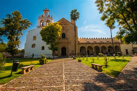 Pueblo Mágico Cuitzeo Gran Turismo México