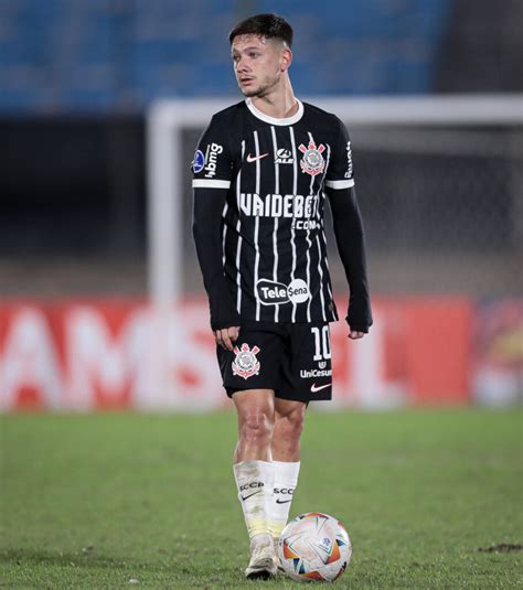 Rodrigo Garro Se Destaca Em Empate Do Corinthians Na Estreia Da Sul