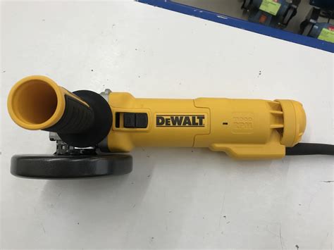 Dewalt Dwe