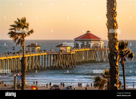 Huntington Beach Tourism Hi Res Stock Photography And Images Alamy