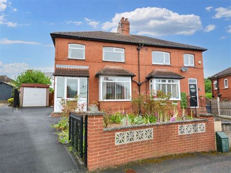 3 Bed Semi Detached House For Sale In Park Spring Gardens Leeds West