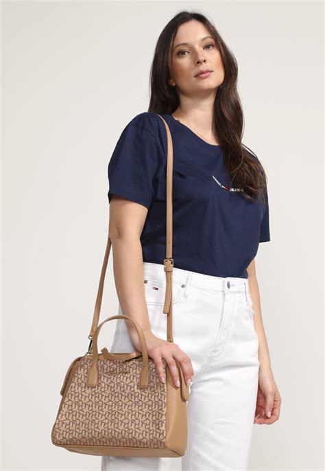 Bolsa Tommy Hilfiger Monograma Nude Compre Agora Dafiti Brasil
