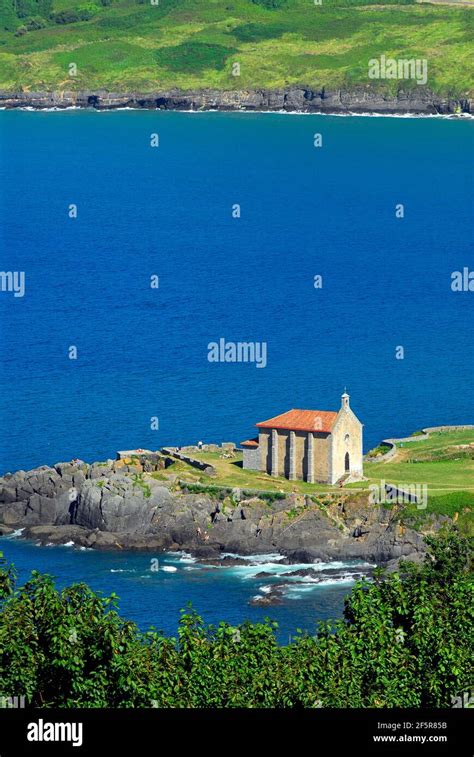 Ermita De Santa Catalina Mundaka En El Estuario De Urdaibai Reserva