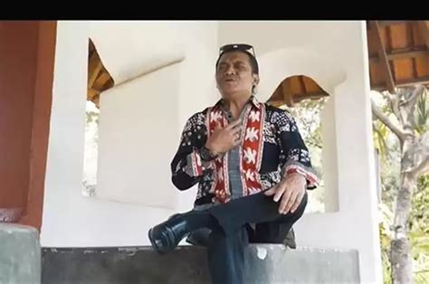 Chord Gitar Dan Lirik Lagu Kalung Emas Milik Maestro Didi Kempot