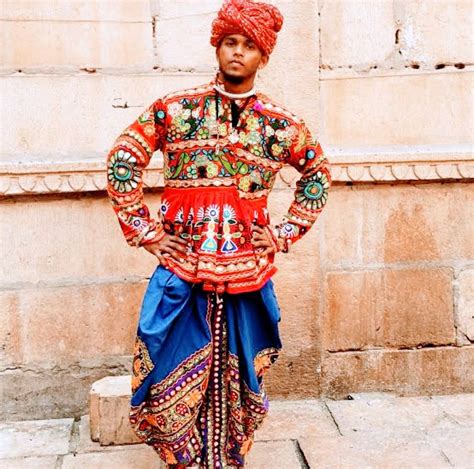 Traditional Dress Of Gujarat For Men And Women Lifestyle Fun