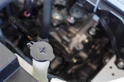 coolant system in the car 11677962 Stock Photo at Vecteezy