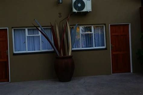 Ladysmith Accommodation - LekkeSlaap