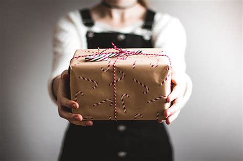 Les meilleures idées cadeaux pour motiver et récompenser vos employés