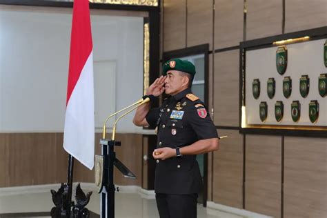 Mayjen Tni Tri Budi Utomo Memimpin Serah Terima Jabatan Danrem Asn