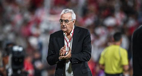 Por Qu Jorge Fossati Se Molest Con Los Hinchas Peruanos