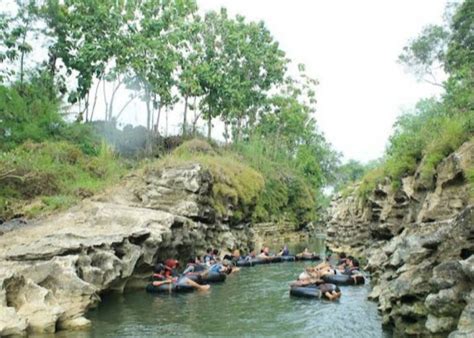 Momen Seru Wisata River Tubing Sungai Oyo Surga Tersembunyi Di