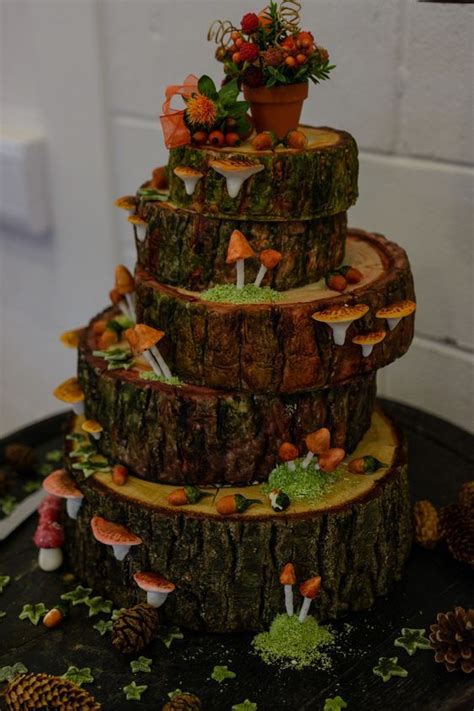 54 Unique Woodland Wedding Cakes To Get Inspired Weddingomania