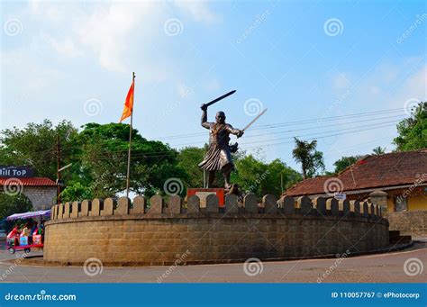 Statue of Baji Prabhu Deshpande. Panhala Fort, Kolhapur, Maharashtra ...