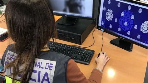 Un Ped Filo Afronta A Os De C Rcel Por Descargar Y Distribuir