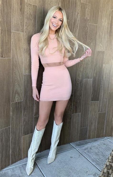 Ashley Brewer R Blondesinpink