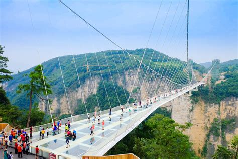 天门山玻璃栈道大庸府城土家老院子大山谷图库