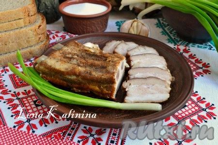 Свиная грудинка, запеченная в фольге: 8 фото в рецепте