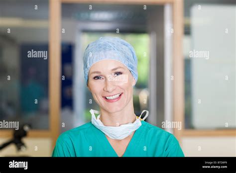 Female surgeon in scrubs Stock Photo - Alamy