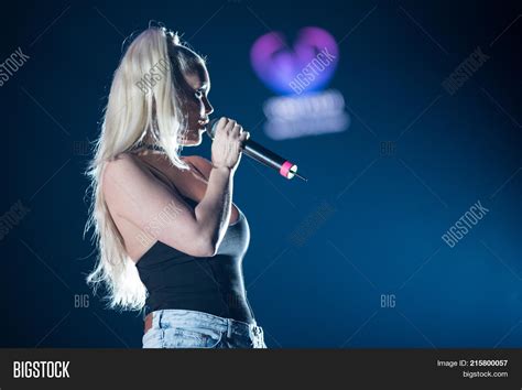 Blonde Singer Woman Image & Photo (Free Trial) | Bigstock