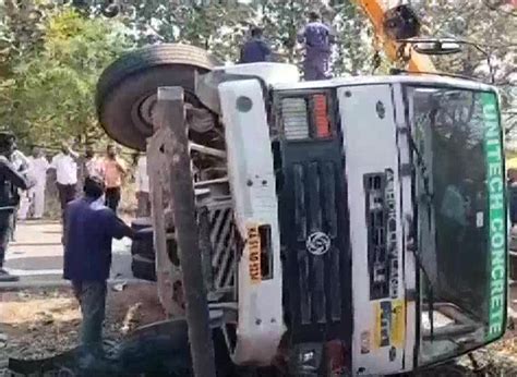 Bengaluru Women Techie Daughter Killed After Concrete Mixer Truck