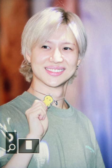 Taemlover A Twitteren Taemin Visited Shinee Pop Up Store