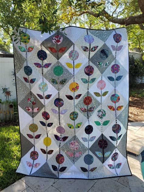 Folk Art Quilt Pattern With Fabric Flowers And Leaves By Ann Marie Horner