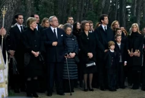 Greece S Former King To Be Buried In A Private Ceremony