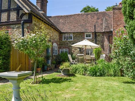 Chapel Cottage Holmbury Saint Mary Updated Prices 2024