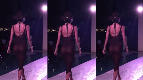 Hot Latina En Vestido Transparente