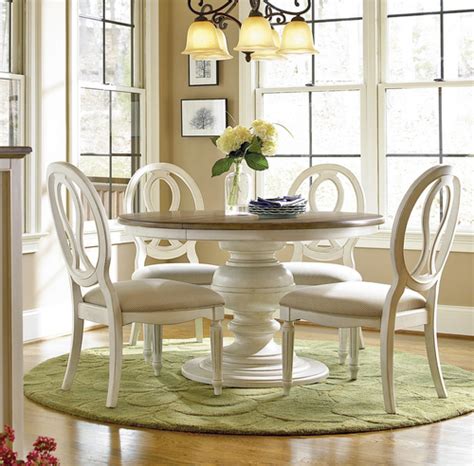 Country-Chic Maple Wood White Round Extendable Dining Table | Zin Home