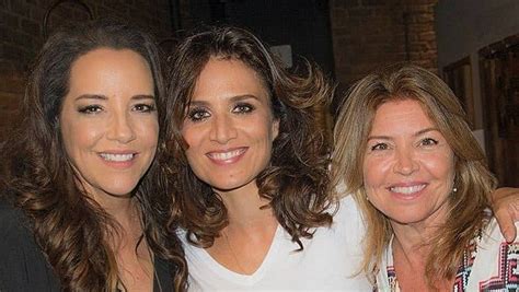 Ana Carolina Assiste Ao Show Da Namorada A Italiana Chiara Civello