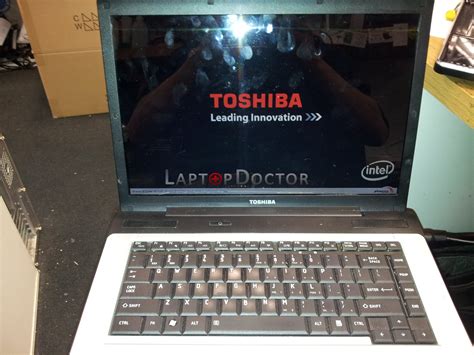 Screen Replacement on Toshiba Satellite A300 - broken laptop screen ...