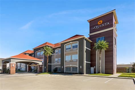 La Quinta Inn & Suites by Wyndham Port Arthur | Port Arthur, TX Hotels