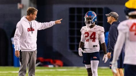 Ole Miss Rebels Won T Use In Helmet Play Calling For Peach Bowl Matchup