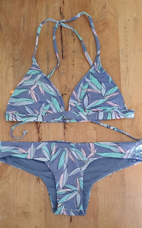 Preloved Rip Curl Bikini Set In Floral Lilac Fesyen Wanita Pakaian