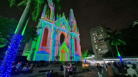 Catedral De Vit Ria Acende Luzes De Natal E Tem Show De Proje Es O